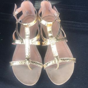 Sandals Kenneth Cole reaction